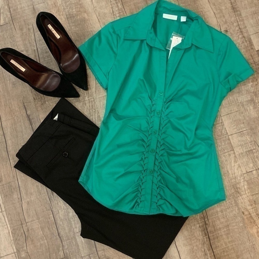New York and Co Women’s Dress Shirt‎